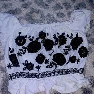 American eagle crop top, only worn a couple times